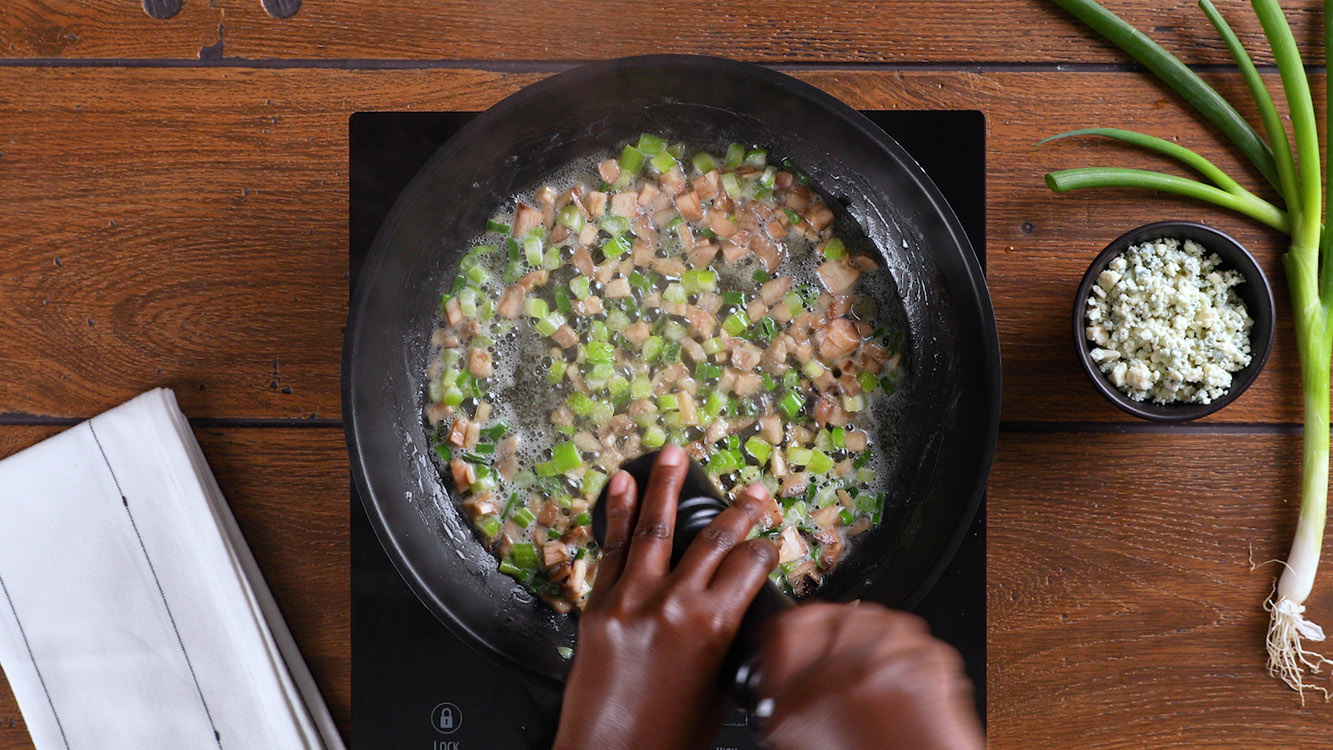27 BEEF AND GORGONZOLA STUFFED PORTOBELLO MUSHROOMS_21