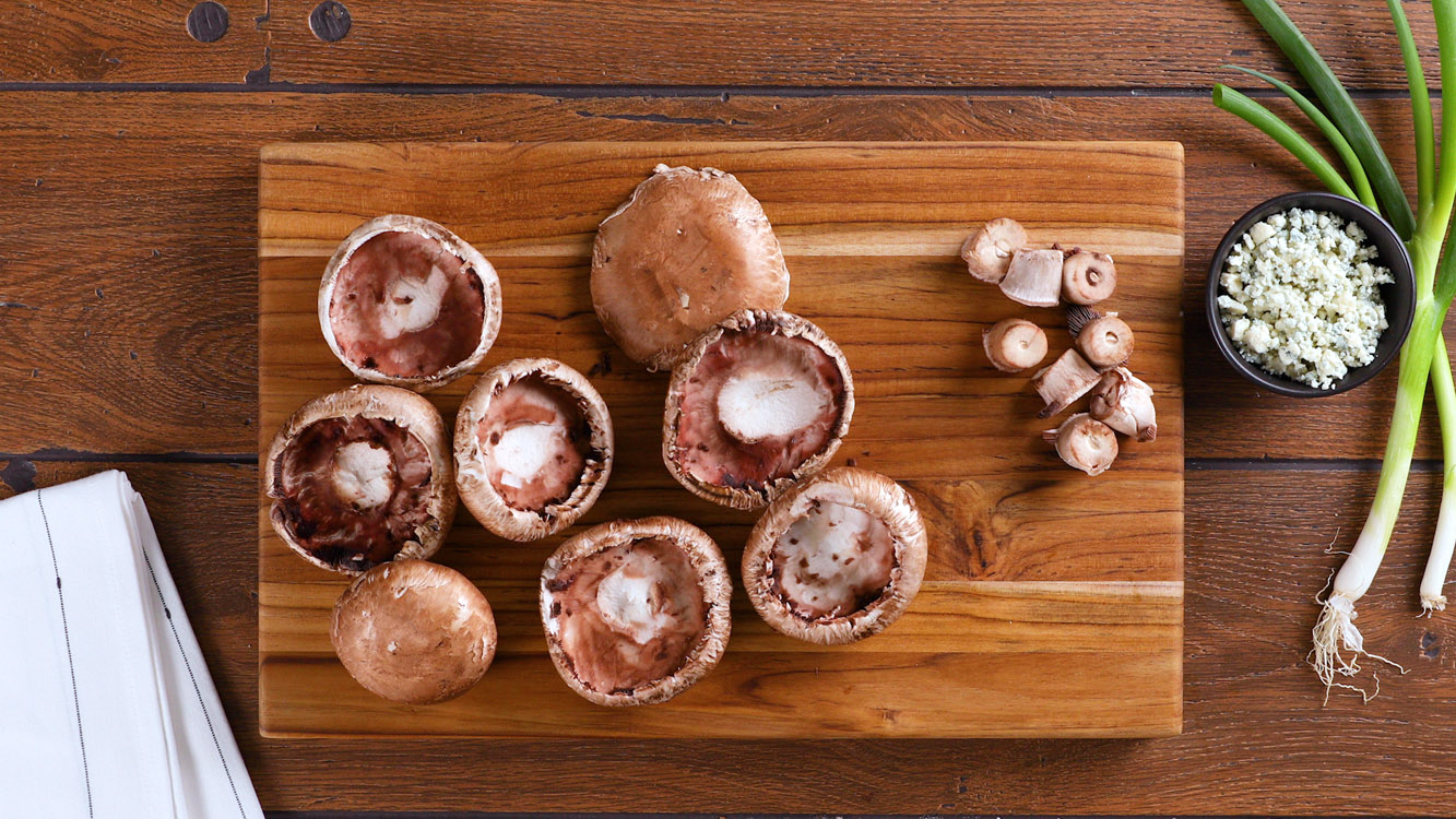 27 BEEF AND GORGONZOLA STUFFED PORTOBELLO MUSHROOMS_3