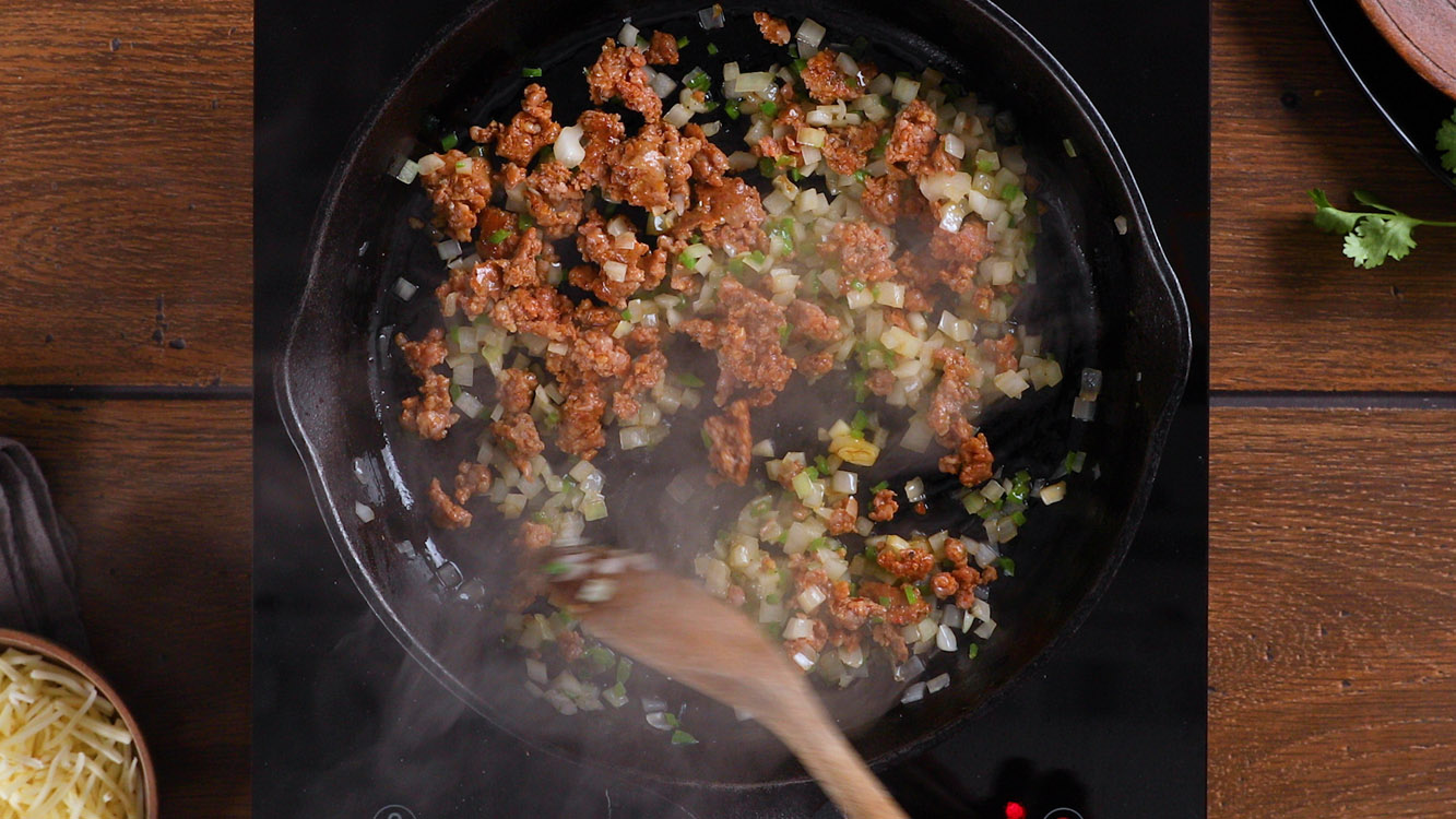 28 CHICKEN AND CHORIZO CHILAQUILES_9