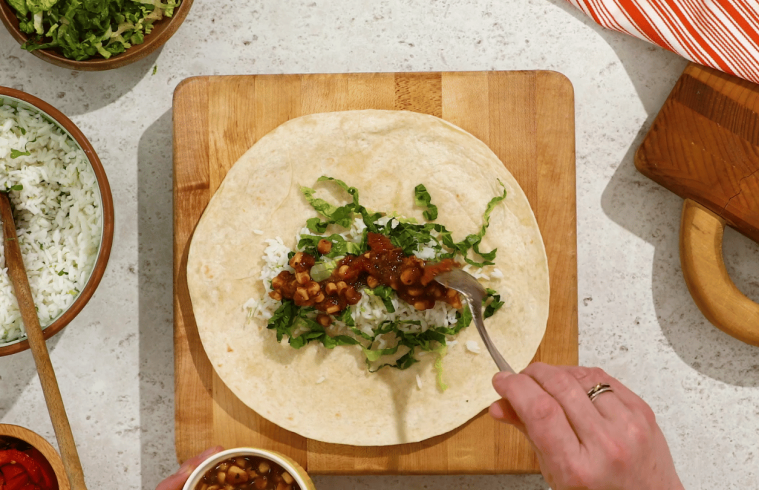 Copycat-Grande-Chicken-Burrito-11-759x490
