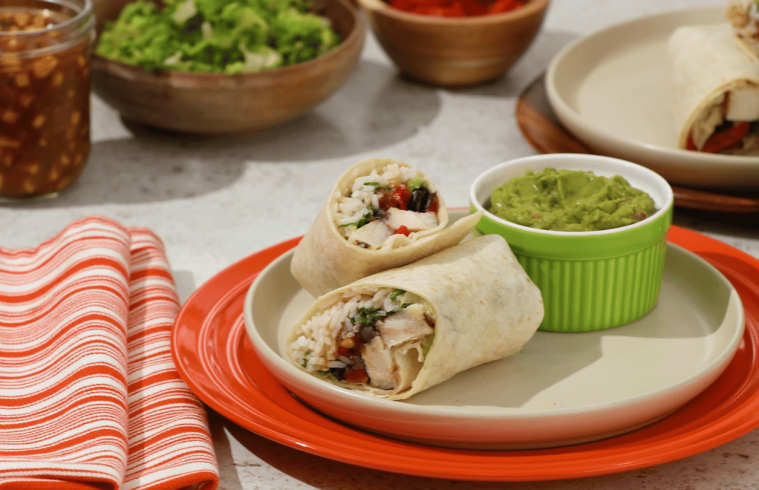 Copycat-Grande-Chicken-Burrito-5-759x490