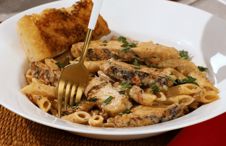 Marry-Me-Chicken-Skillet-13-759x490